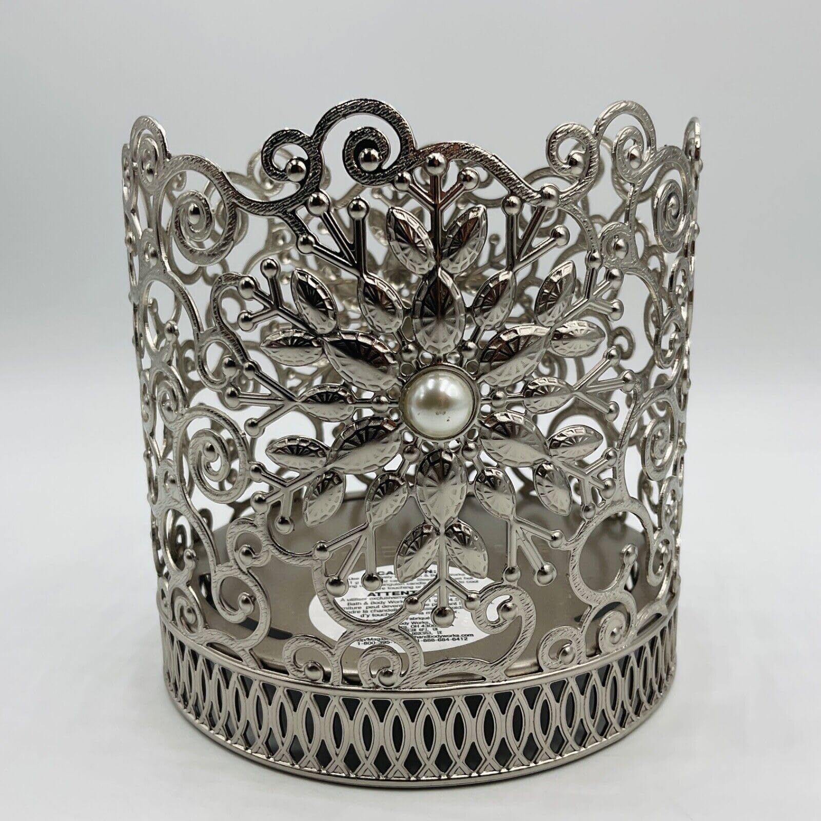 Bath & Body Works キャンドルホルダー Amazon.com: Bath & Body Works 3 Wick Candle Holder Sleeve Ornate